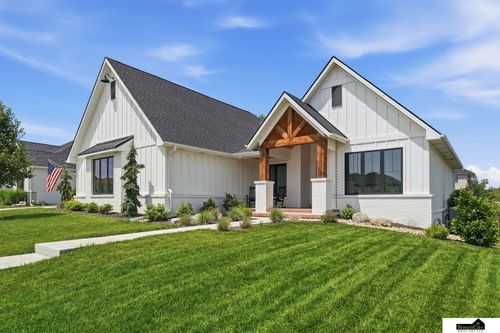 9230 Calamus River Road, Lincoln, NE, 68520 | Card Image