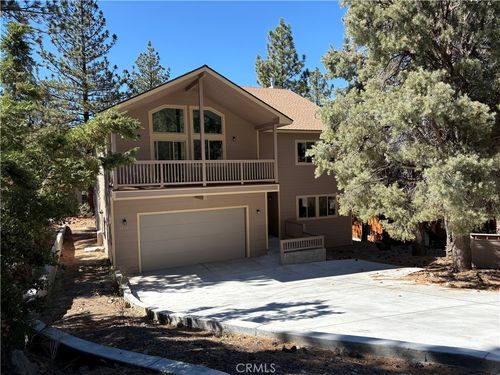 1813 Woodland Dr, Pine Mountain Club, CA, 93222-4014 | Card Image