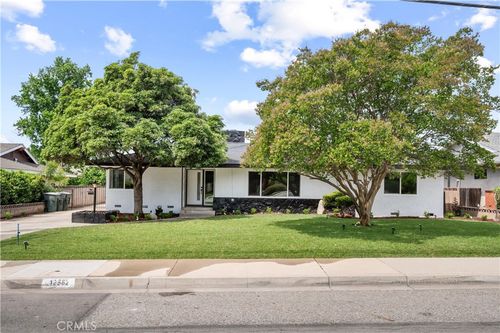 12582 Monte Vista Ave, Chino, CA, 91710-3370 | Card Image