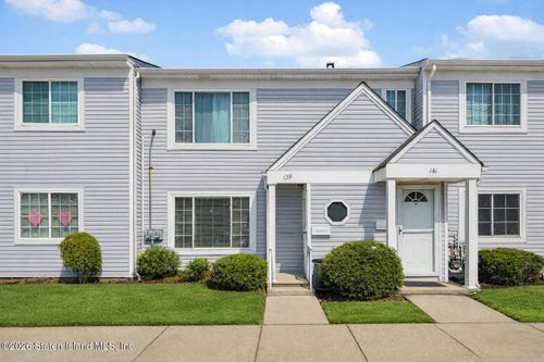 139 Gervil St, Staten Island, NY, 10309-4232 | Card Image