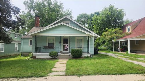707 E Pearl St, Harrisonville, MO, 64701-1807 | Card Image