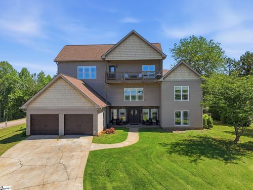 142 W Waters Edge Ln, West Union, SC, 29696-3624 | Card Image
