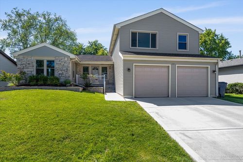 281 Loveland Dr, Glendale Heights, IL, 60139-2147 | Card Image