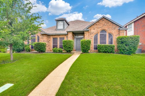 7013 Lo Chalmers Ln, Garland, TX, 75043-6638 | Card Image