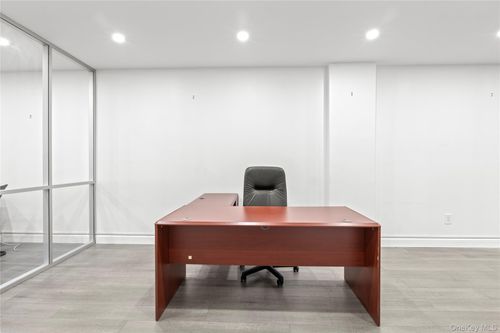 20 125th St, New York, NY, 10035-1817 | Card Image