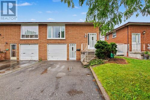 396 Pinemeadow Ave, Mississauga, ON, L5B2J9 | Card Image