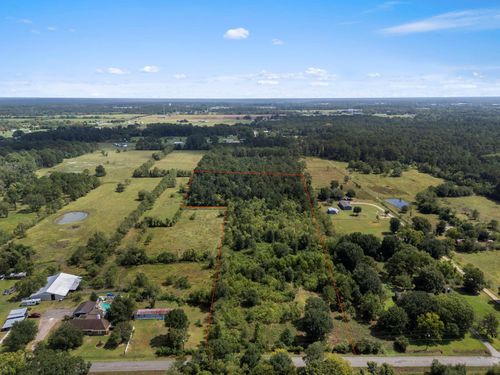 576 County Road 614, Dayton, TX, 77535-4206 | Card Image