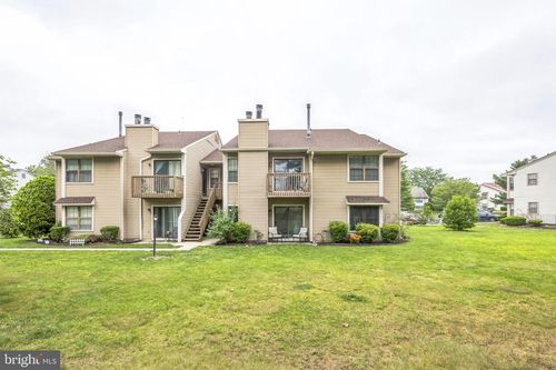 315 Coventry Ct, WEST DEPTFORD, NJ, 08051-2015 | Card Image