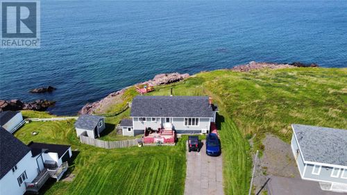 32 Blackburn Rd, Grand Bank, NL, A0E | Card Image