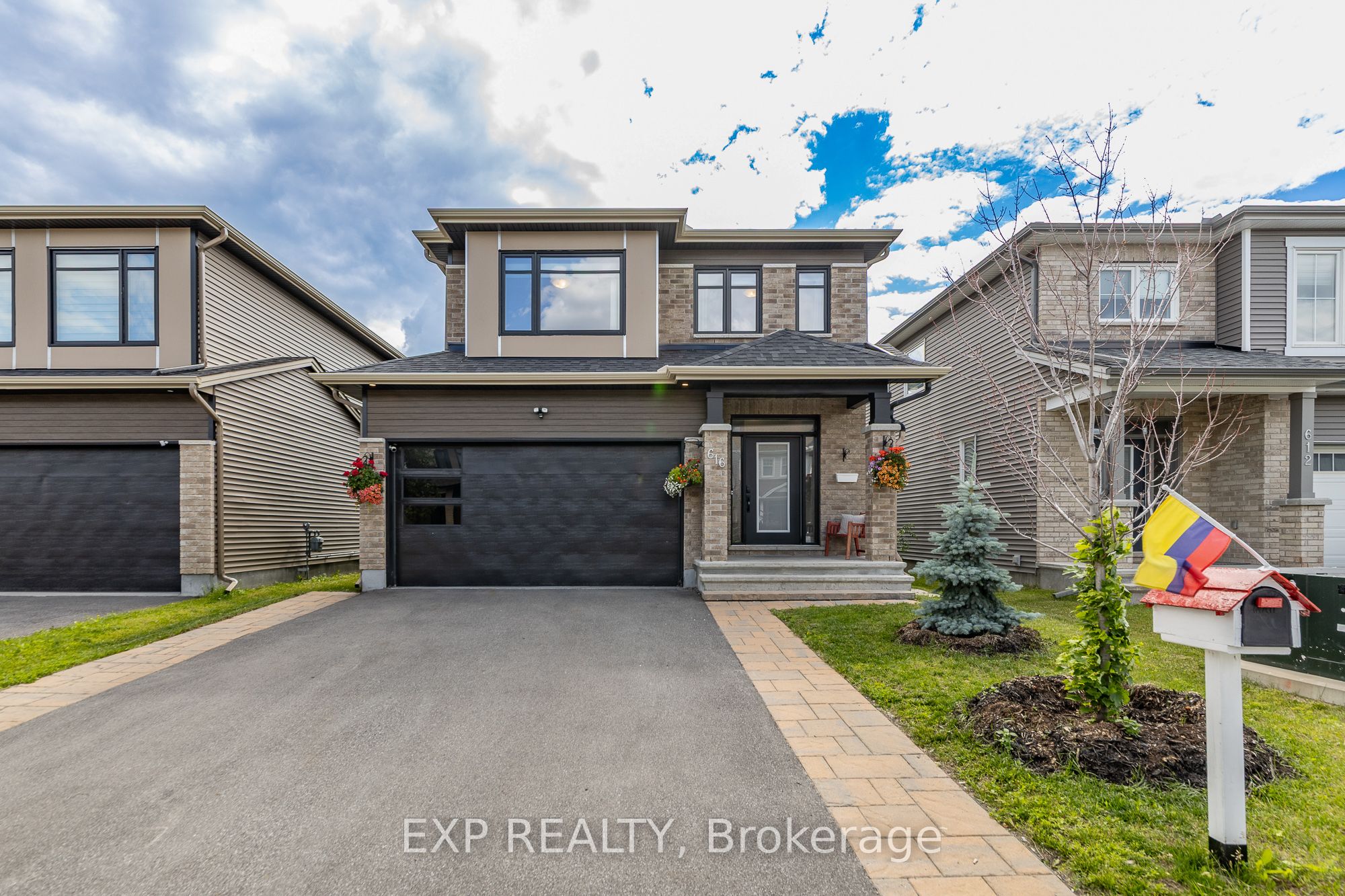 Residential in Blossom Park - Airport and Area