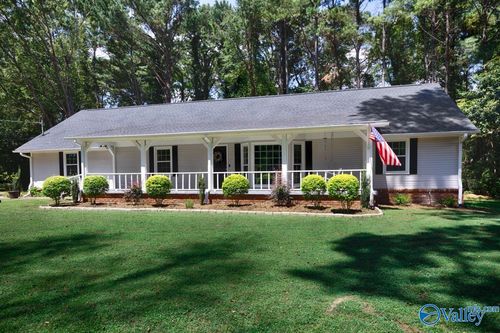 111 Lo Ann Ln, Huntsville, AL, 35811-9225 | Card Image