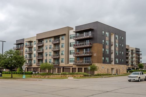apt-2404-3517 Windhaven Pkwy, Lewisville, TX, 75056-6949 | Card Image