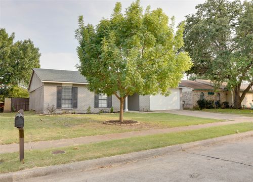 728 Wandering Way Dr, Allen, TX, 75002-3206 | Card Image