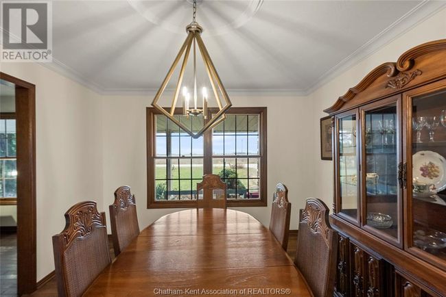 7819 Rivard Line, House other with 5 bedrooms, 4 bathrooms and null parking in Grande Pointe ON | Image 14