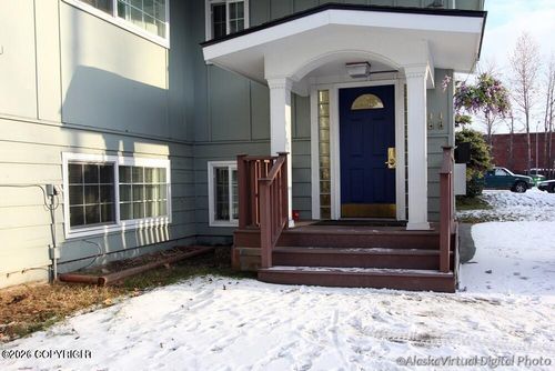 6-513 E 24th Ave, Anchorage, AK, 99503-2235 | Card Image