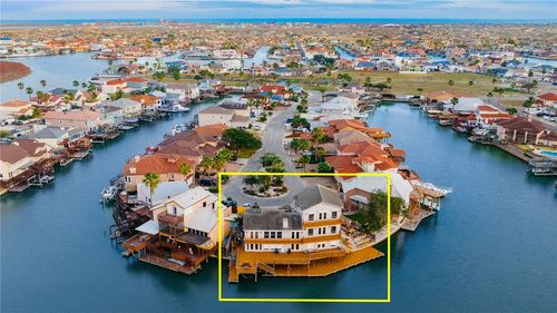13501 Queen Johanna Ct, Corpus Christi, TX, 78418-6934 | Card Image