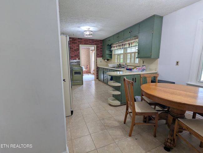 7525 Old Maynardville Pike, House other with 3 bedrooms, 2 bathrooms and null parking in Knoxville TN | Image 20