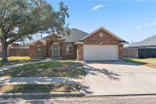 858 Quail Hollow Dr, Weslaco, TX, 78596-7832 | Card Image