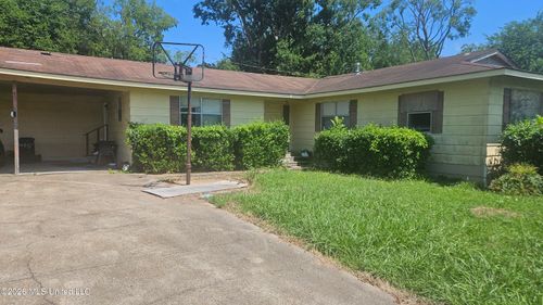 405 W Eleventh St, Yazoo City, MS, 39194-2807 | Card Image