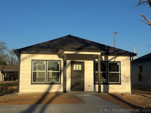 612 S 3rd St, Morris, OK, 74445-2204 | Card Image