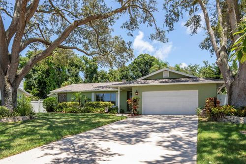 8135 Bayshore Dr, SEMINOLE, FL, 33776-3338 | Card Image