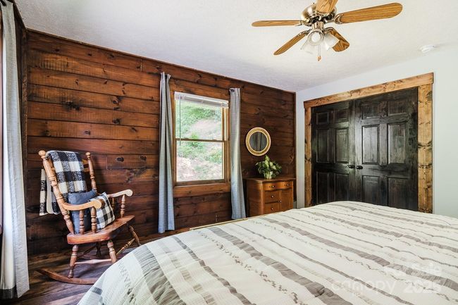 2266 Sugar Mountain Road, House other with 3 bedrooms, 2 bathrooms and null parking in Newland NC | Image 16