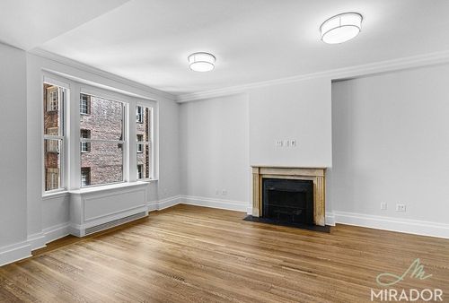 5c-103 E 86th St, New York, NY, 10028-1046 | Card Image