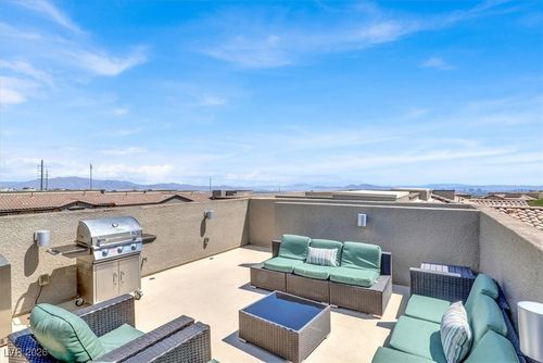 124 Lomita Heights Dr, Las Vegas, NV, 89138-6158 | Card Image