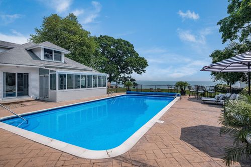 156 Old Kelsey Point Rd, Westbrook, CT, 06498-2174 | Card Image