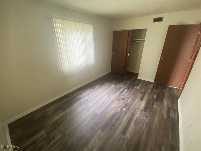 200 W 36 Th St, Condo with 2 bedrooms, 1 bathrooms and null parking in Shadyside OH | Image 9