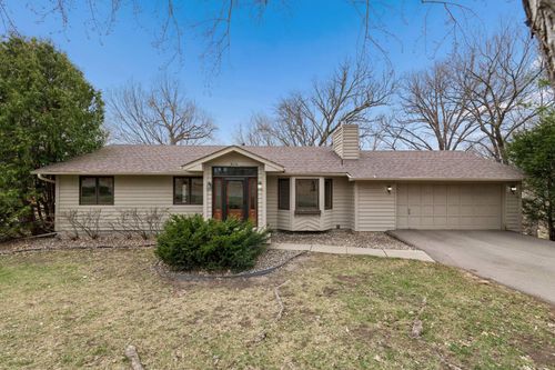 8030 81st St, Victoria, MN, 55386-9737 | Card Image