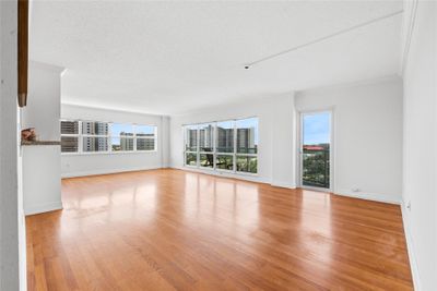 609N - 3410 Galt Ocean Dr, Condo with 2 bedrooms, 2 bathrooms and null parking in Fort Lauderdale FL | Image 2