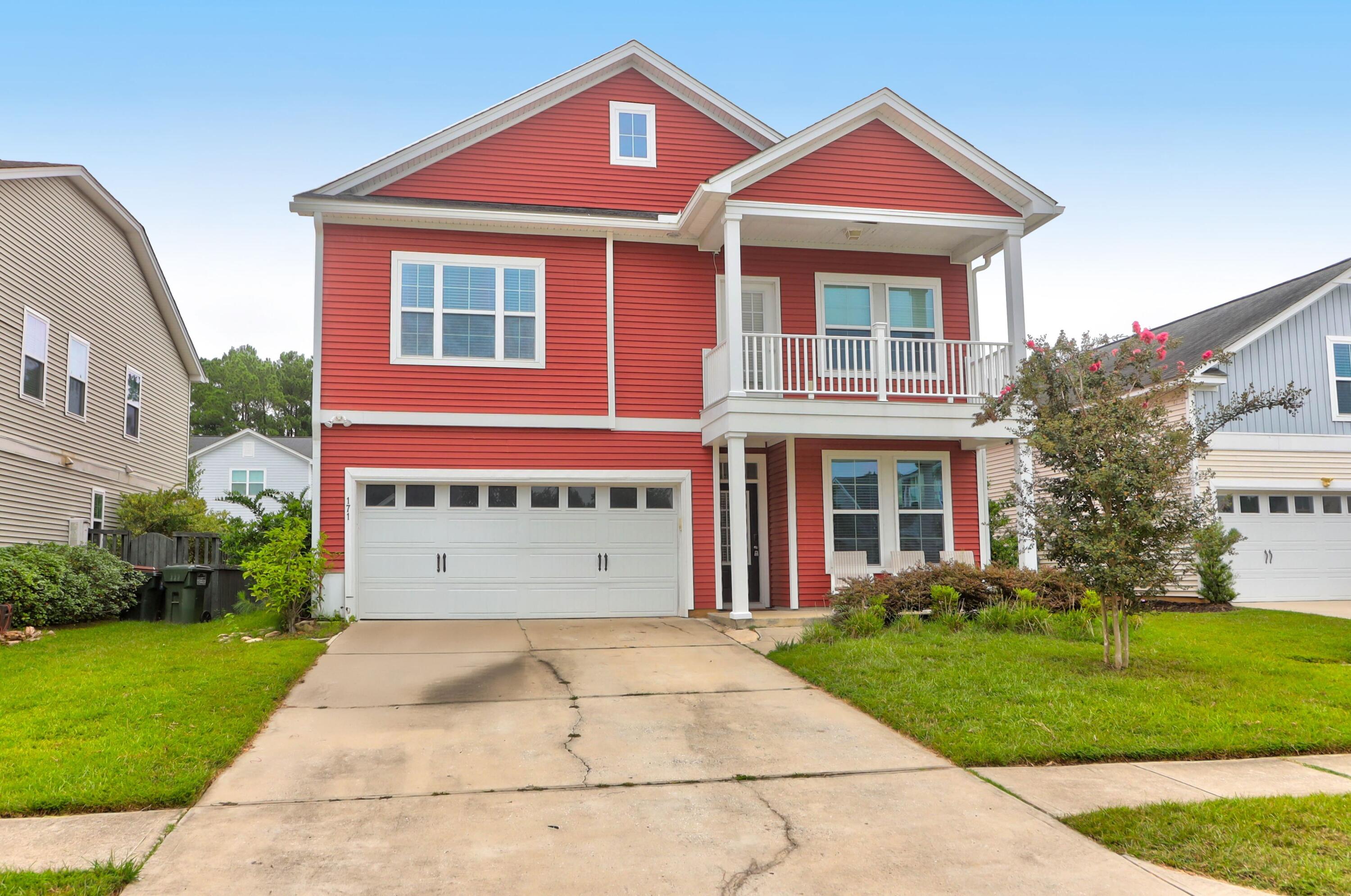 Waccamaw Cir, Moncks Corner, SC 29461