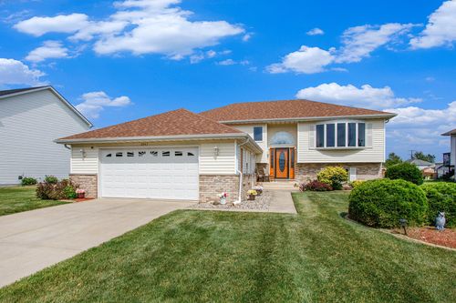 8547 Johnson St, Merrillville, IN, 46410-6188 | Card Image