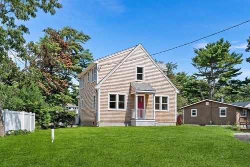 8 Albatross Ave, East Wareham, MA, 02538-1406 | Card Image