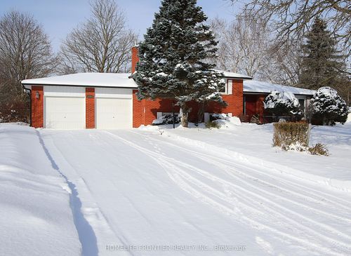 40 Delta Cres, Holland Landing, ON, L9N1G4 | Card Image