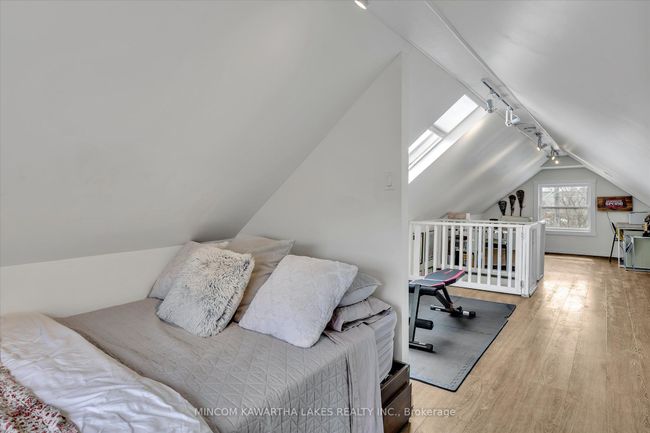 660 Romaine St, House other with 4 bedrooms, 2 bathrooms and 2 parking in Peterborough ON | Image 31
