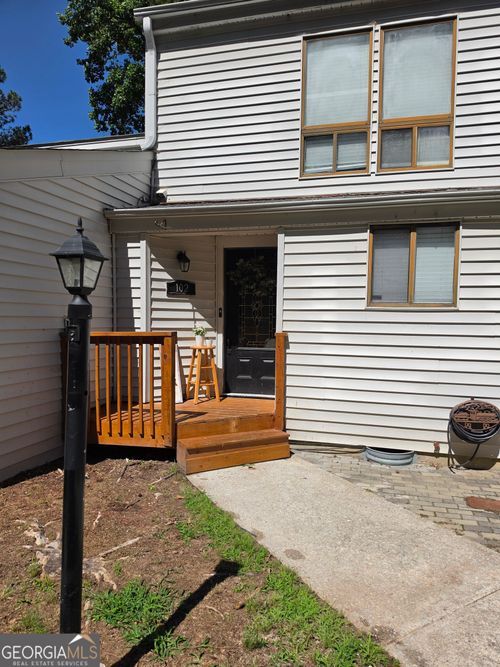 102 Oak Pl, Villa Rica, GA, 30180-9624 | Card Image