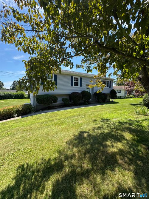 21 Weir St, Branford, CT, 06405-4626 | Card Image