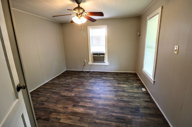 289 Long St W, House other with 2 bedrooms, 1 bathrooms and null parking in Mc Ewen TN | Image 15