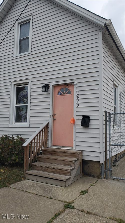 1979 W 54th St, Cleveland, OH, 44102-3258 | Card Image