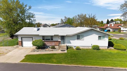 815 E Beacon Ave, Spokane, WA, 99208-6948 | Card Image