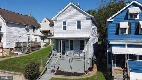 13 E C St, BRUNSWICK, MD, 21716-1418 | Card Image