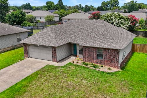 40 Rosebud Cir, Cabot, AR, 72023-8747 | Card Image