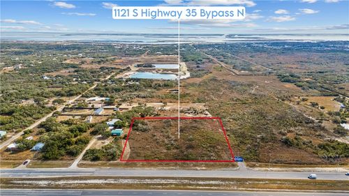 1121 S Highway 35, Aransas Pass, TX, 78336 | Card Image