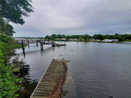 238 Wood Hill Rd, Narragansett, RI, 02882-4063 | Card Image