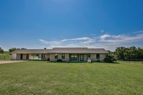 3043 Fm 1815, Nocona, TX, 76255-7063 | Card Image