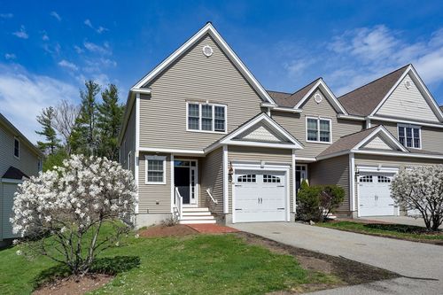 27-27 Autumn Ln, Northborough, MA, 01532-1254 | Card Image