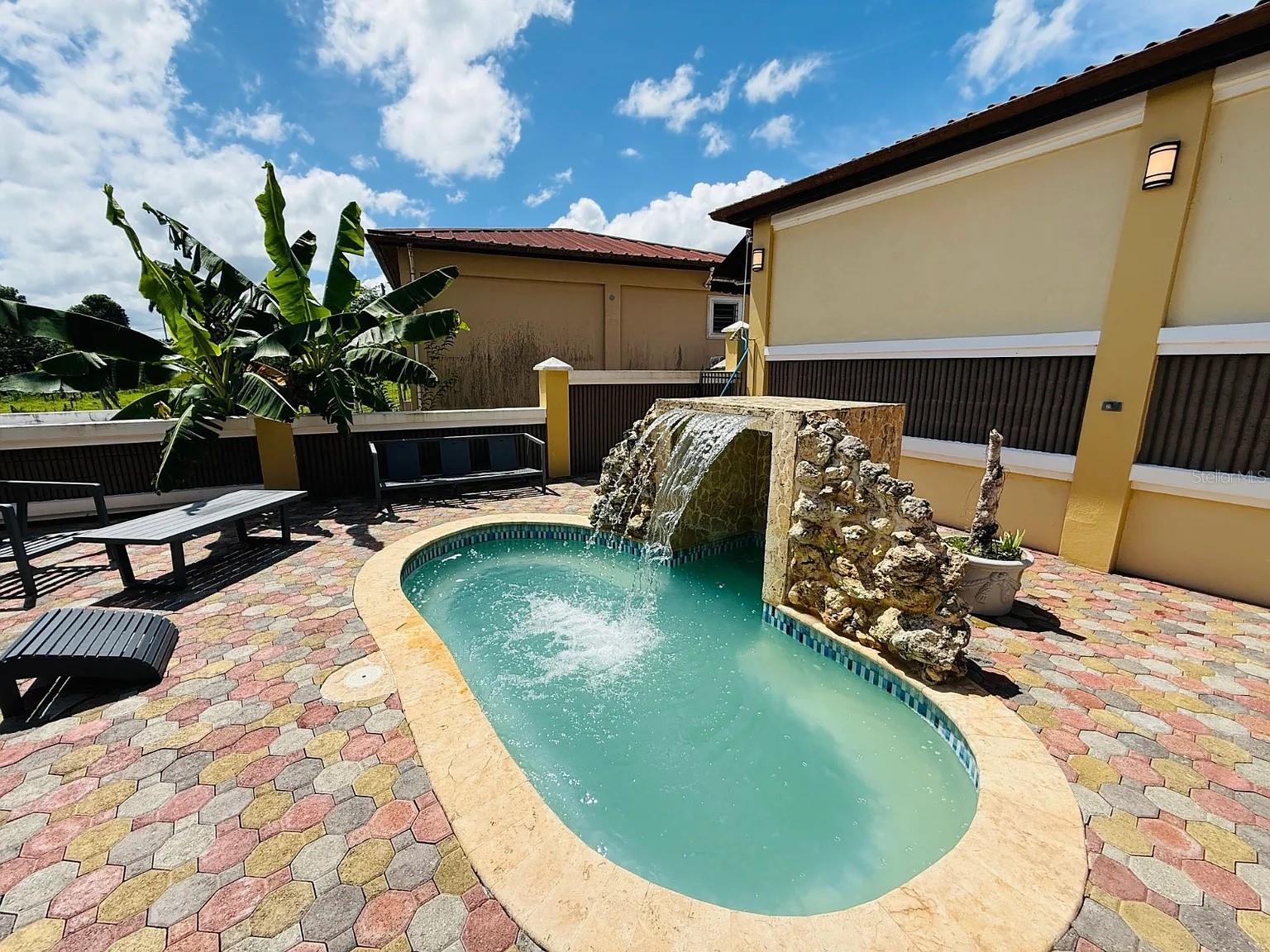 Residential in COROZAL 5