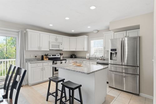 88-35 Collins St, Danvers, MA, 01923-2697 | Card Image